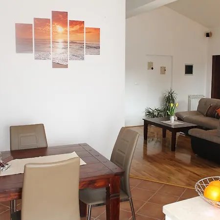 아파트 Rustic Dream