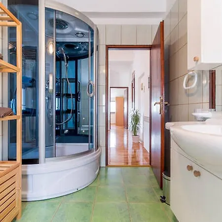 Rustic Dream Daire